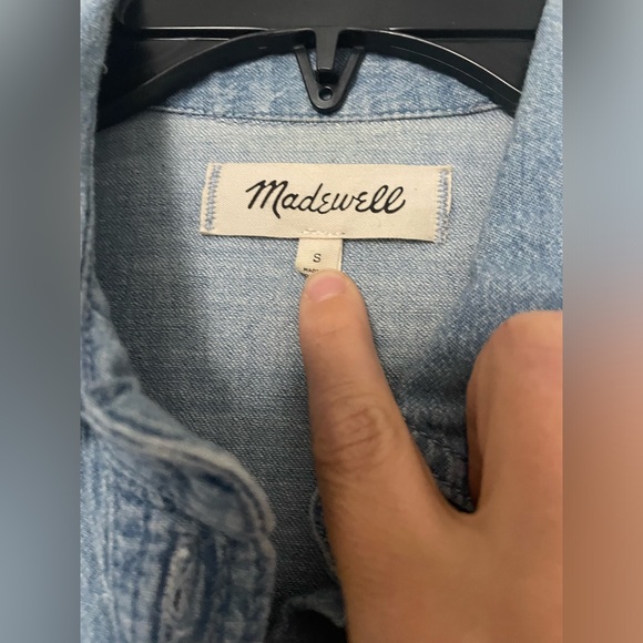 EUC Madewell Denim Short Sleeve Button-up Shirt size Small - Picture 4 of 4